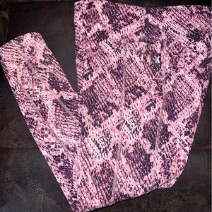 Pink leggings